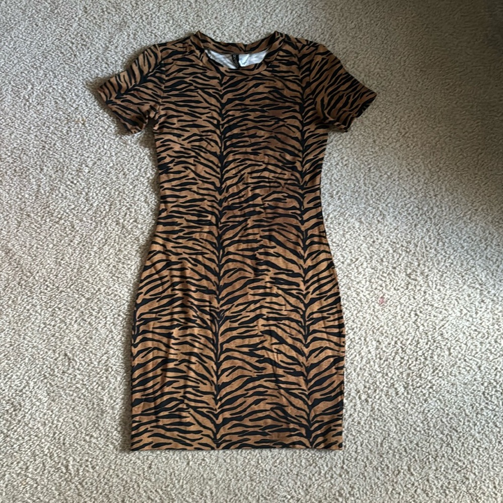 Tiger dress with curve enhancer from H&M